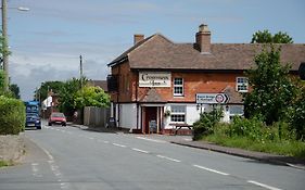 Crossways Inn